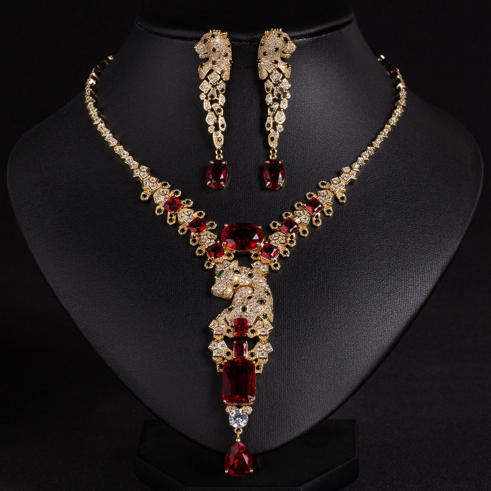 European and American Leopard Retro Design High-end Jewelry Evening Dress Accessories Elegant Jewelry Set Zircon Necklace for Women