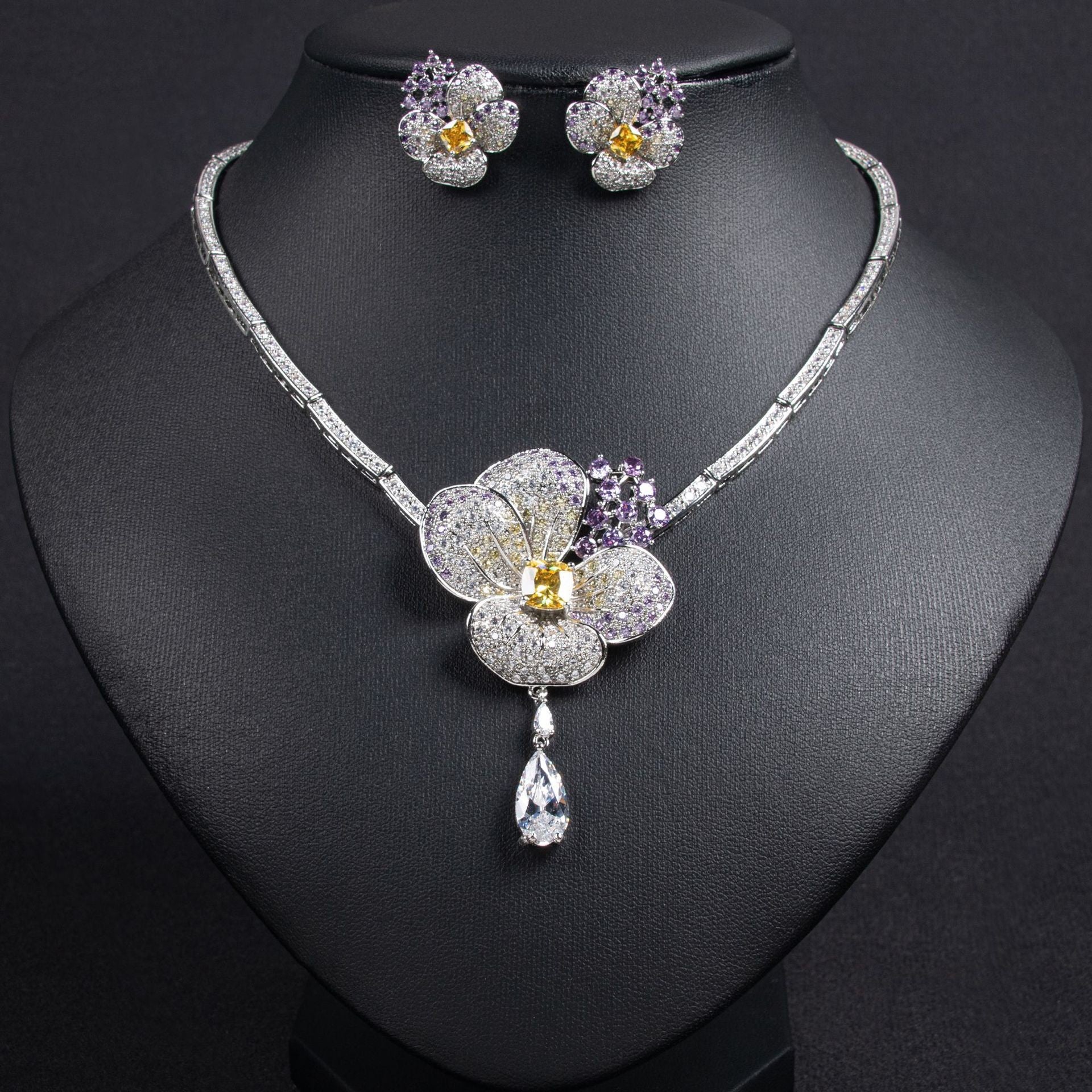European and American Cross-Border Flower Zircon Necklace and Earring Set High-End Niche Luxury Bridal Dress Accessories Wholesale