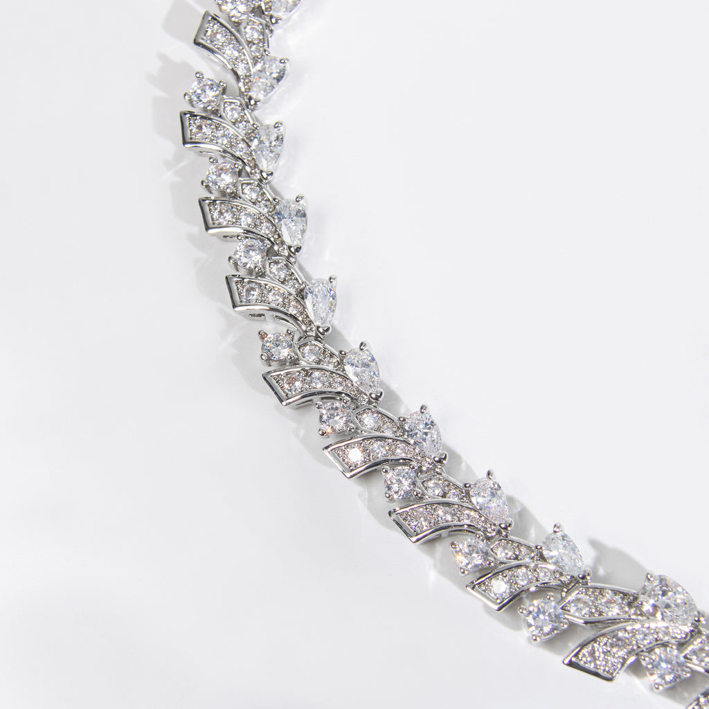 European and American Zircon Water Drop Zircon Necklace Light Luxury High-end Collarbone Chain Niche Fashion Earring Set Accessories Wholesale for Women