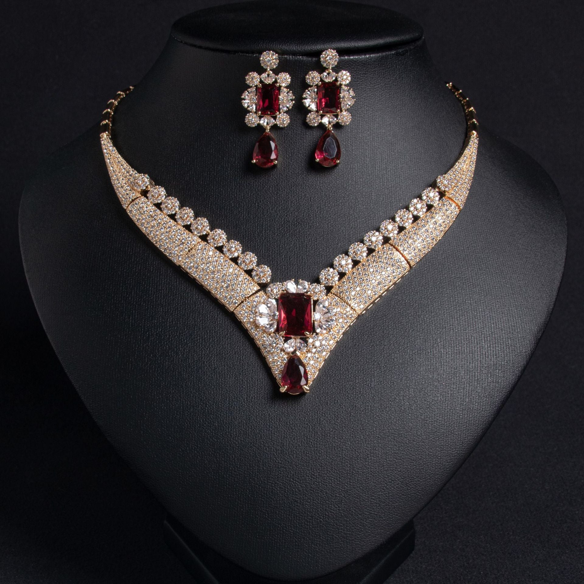 European and American Retro High-Grade Zircon Necklace Earrings Set Summer Fashion Water Drop Earrings Bridal Jewelry Accessories