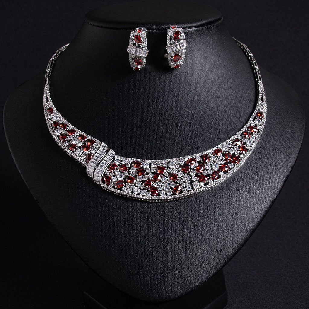 Elegant Beauty Wedding Dress Women's Luxurious Snake Bone Chain Zircon Necklace Earrings European and American Printed Set Accessories