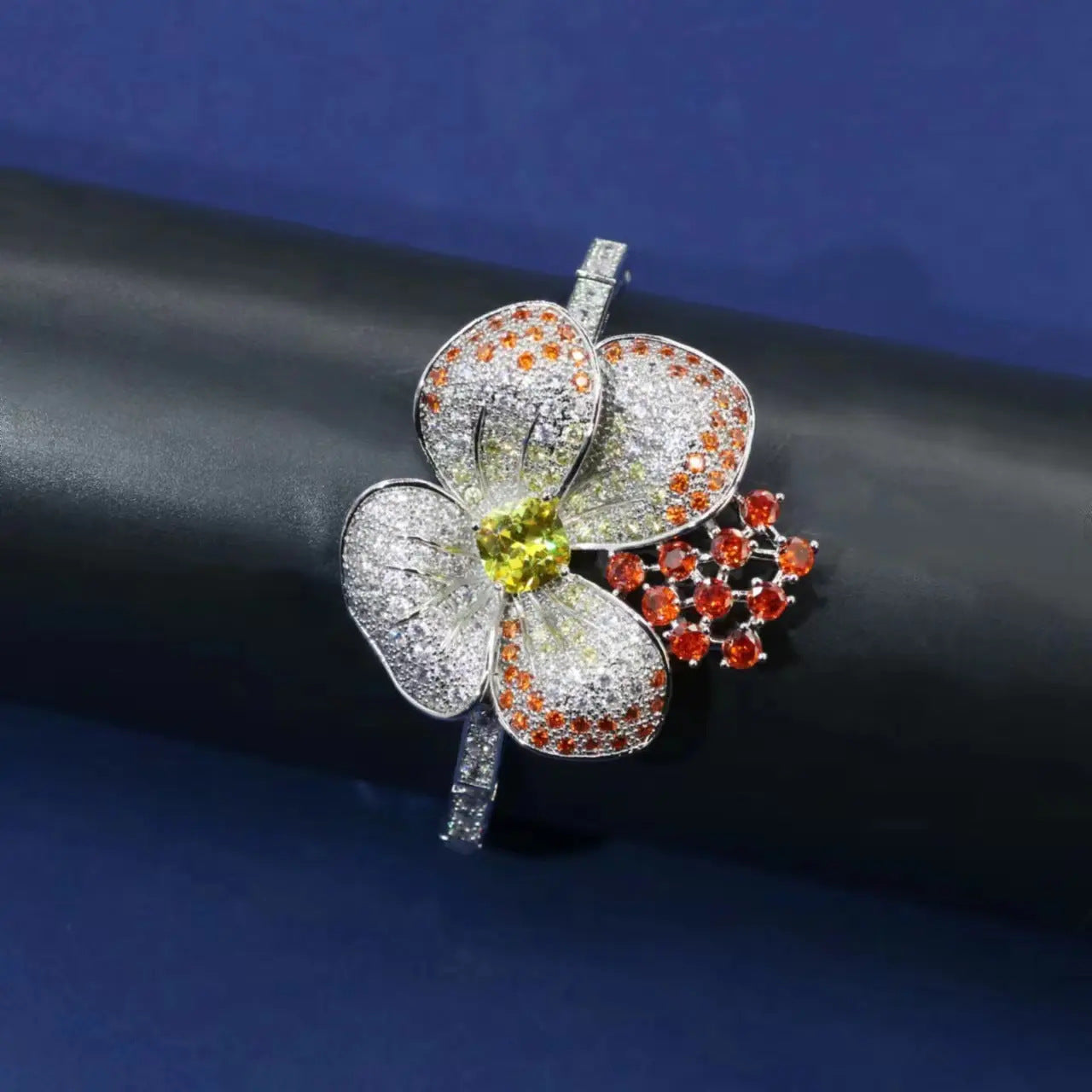 European and American Cross-Border Flower Zircon Necklace and Earring Set High-End Niche Luxury Bridal Dress Accessories Wholesale