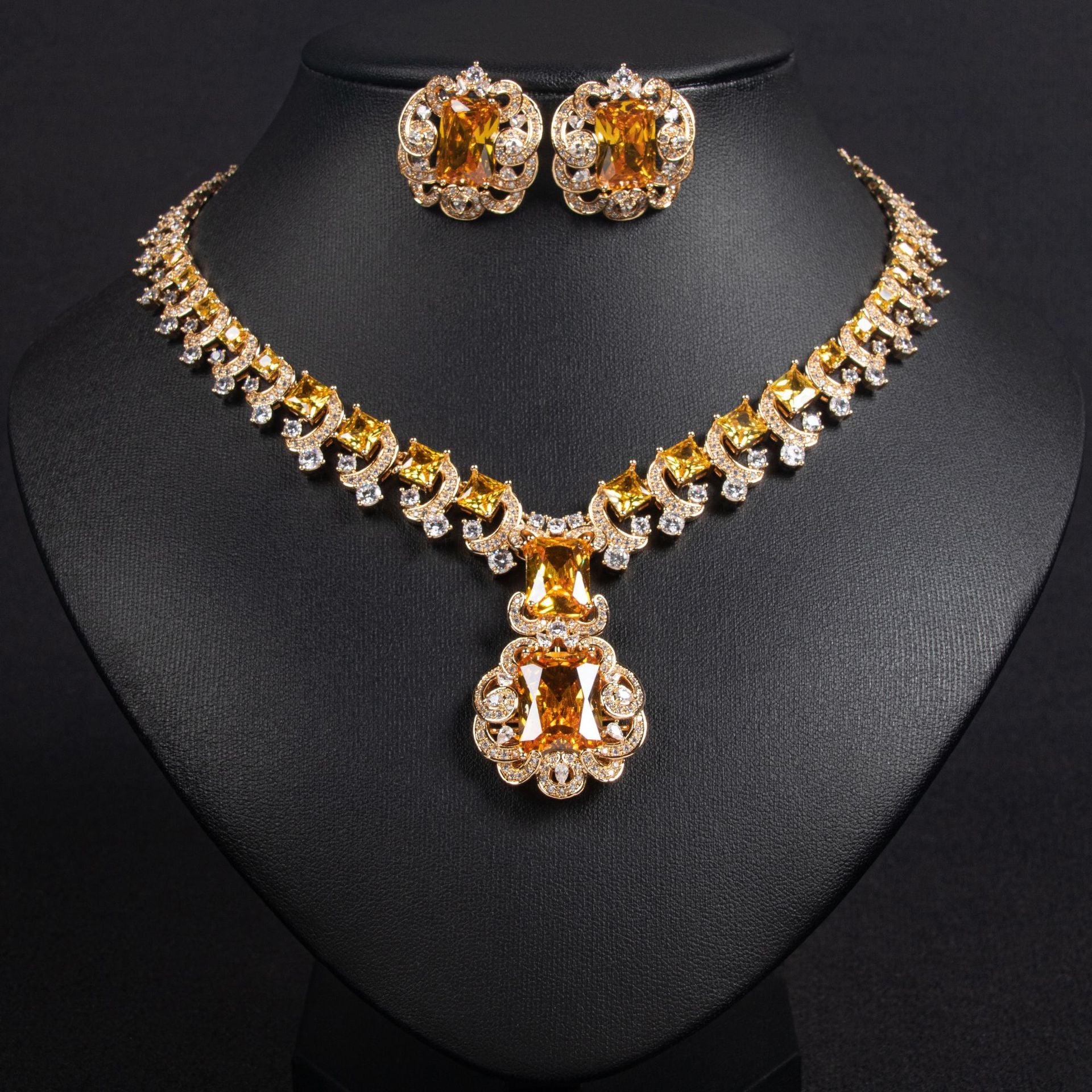 European and American Retro Zircon Necklace Set Cross-Border Jewelry High-End Niche Versatile Earrings Necklace Accessories