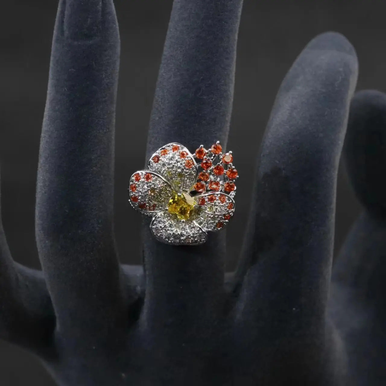 European and American Cross-Border Flower Zircon Necklace and Earring Set High-End Niche Luxury Bridal Dress Accessories Wholesale