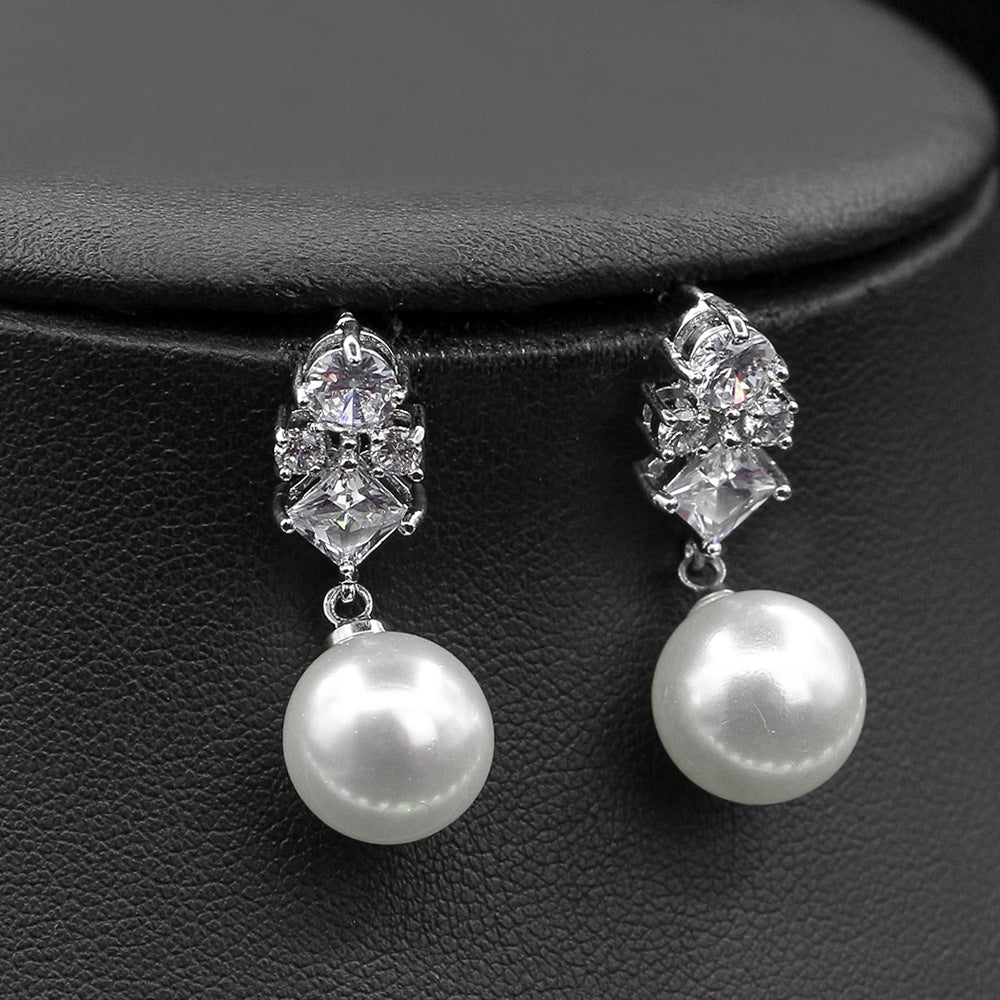 European and American Fashion Versatile Wedding Jewelry Pearl Necklace Earring Set Elegant Women's Collarbone Chain Tassel Earrings