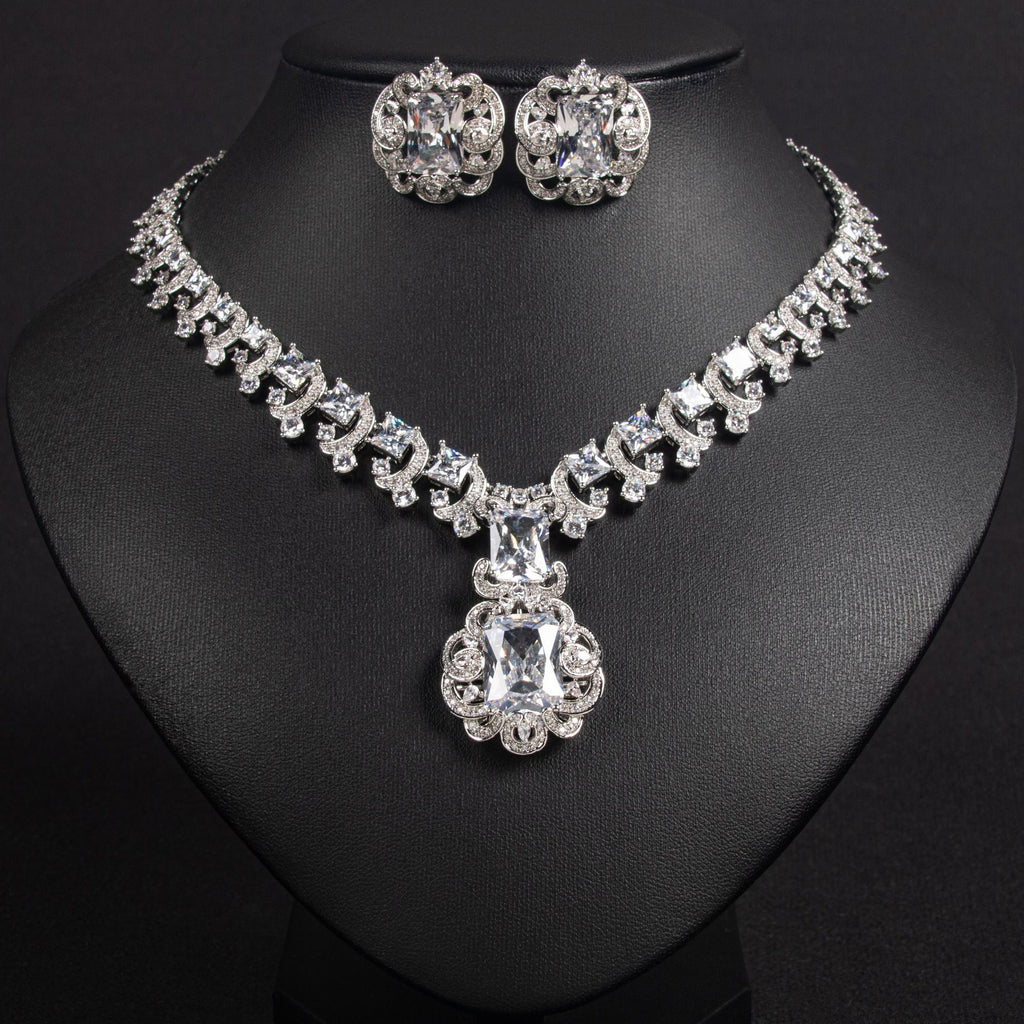European and American Retro Zircon Necklace Set Cross-Border Jewelry High-End Niche Versatile Earrings Necklace Accessories