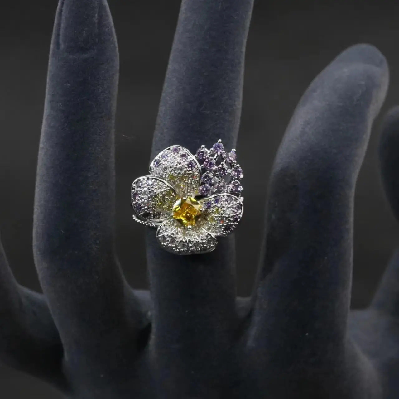 European and American Cross-Border Flower Zircon Necklace and Earring Set High-End Niche Luxury Bridal Dress Accessories Wholesale