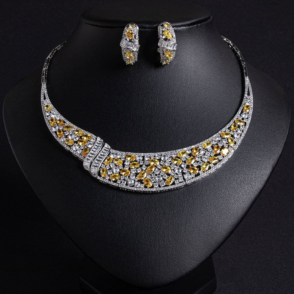 Elegant Beauty Wedding Dress Women's Luxurious Snake Bone Chain Zircon Necklace Earrings European and American Printed Set Accessories