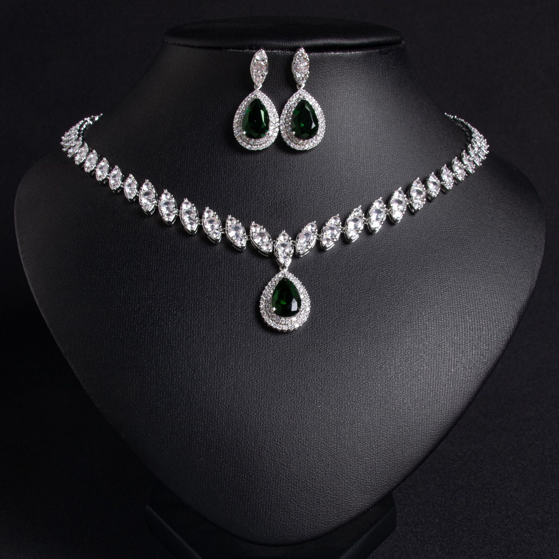 European and American Trend Bridal Set Water Drop Necklace TikTok Same Style Zircon Tassel Earrings Wedding Jewelry Accessories