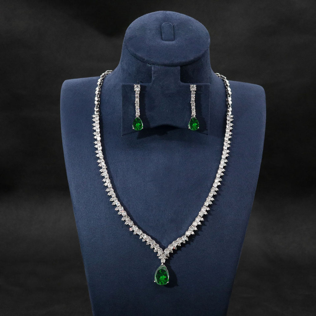 AliExpress Cross-Border Hot-Selling Korean Version 3A Water Drop Pendant Zircon Necklace Earrings Simple Casual Bride Jewelry Set