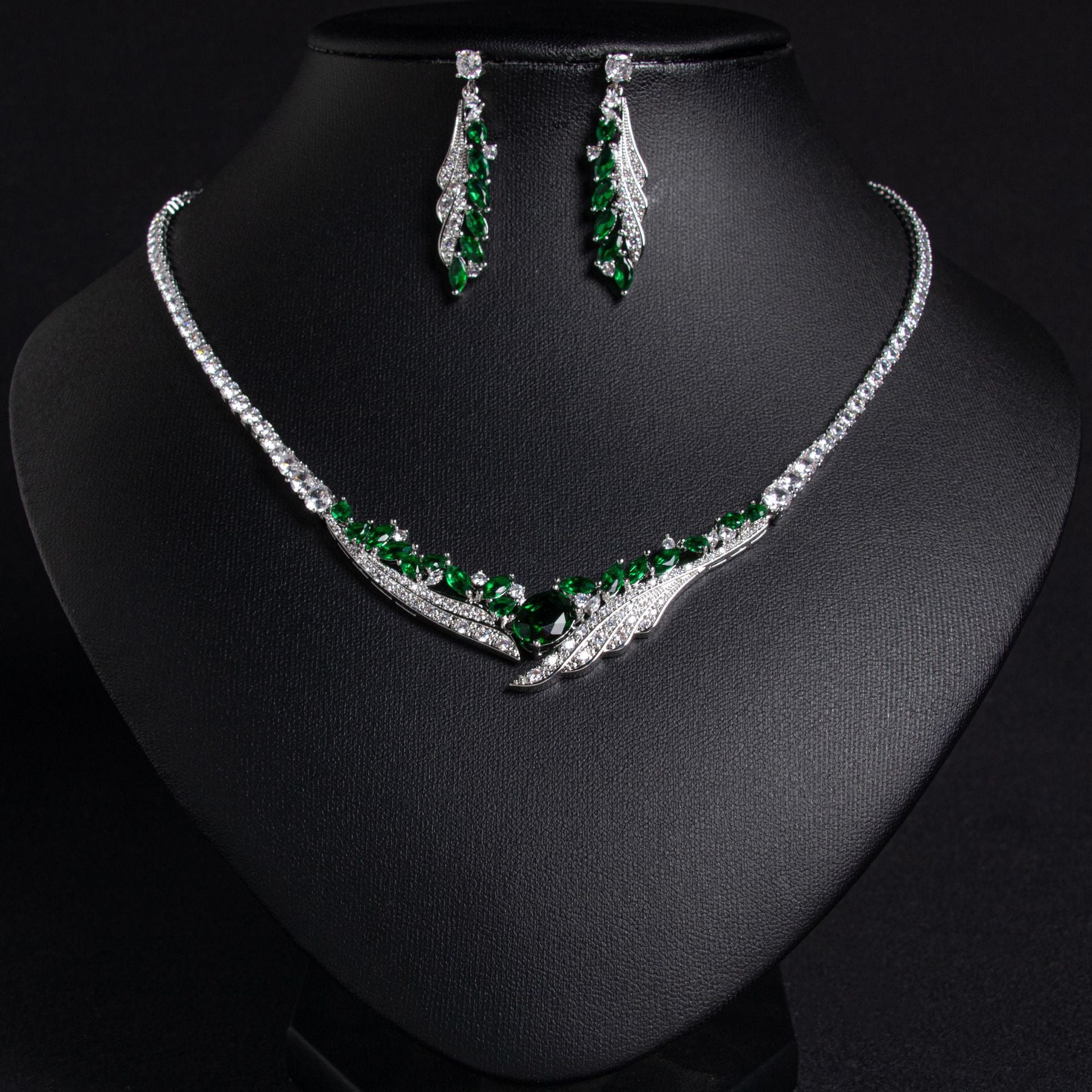 Women's Simple Angel Wings Banquet Zircon Full Diamond Necklace Earrings Pendant Set Bridal Wedding Dress Accessories