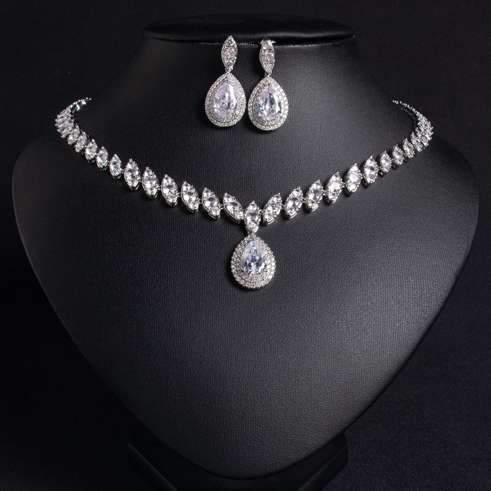 European and American Trend Bridal Set Water Drop Necklace TikTok Same Style Zircon Tassel Earrings Wedding Jewelry Accessories