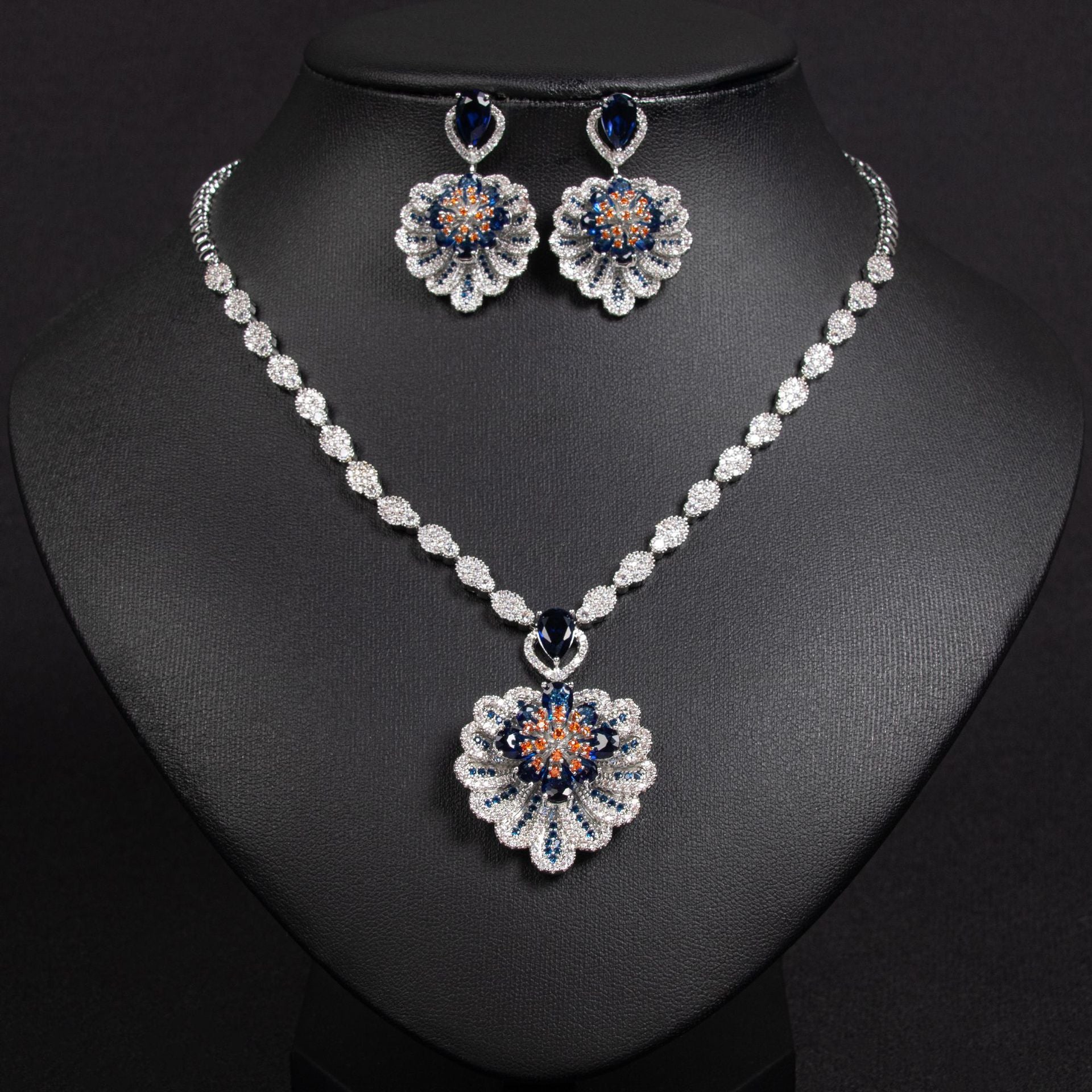 Zircon Flower Wedding Necklace Set Personality Versatile Summer New Bride Accessories Evening Fashion Set Two Pieces
