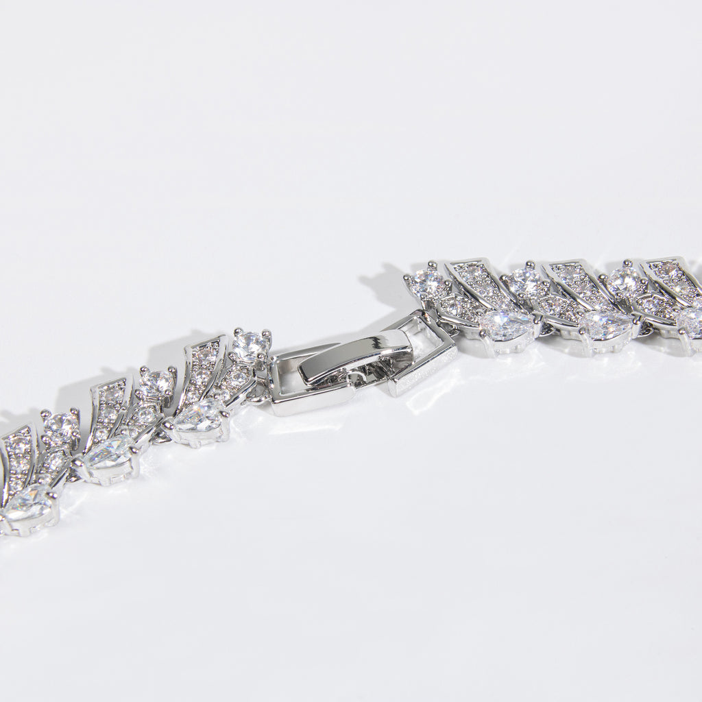 European and American Zircon Water Drop Zircon Necklace Light Luxury High-end Collarbone Chain Niche Fashion Earring Set Accessories Wholesale for Women