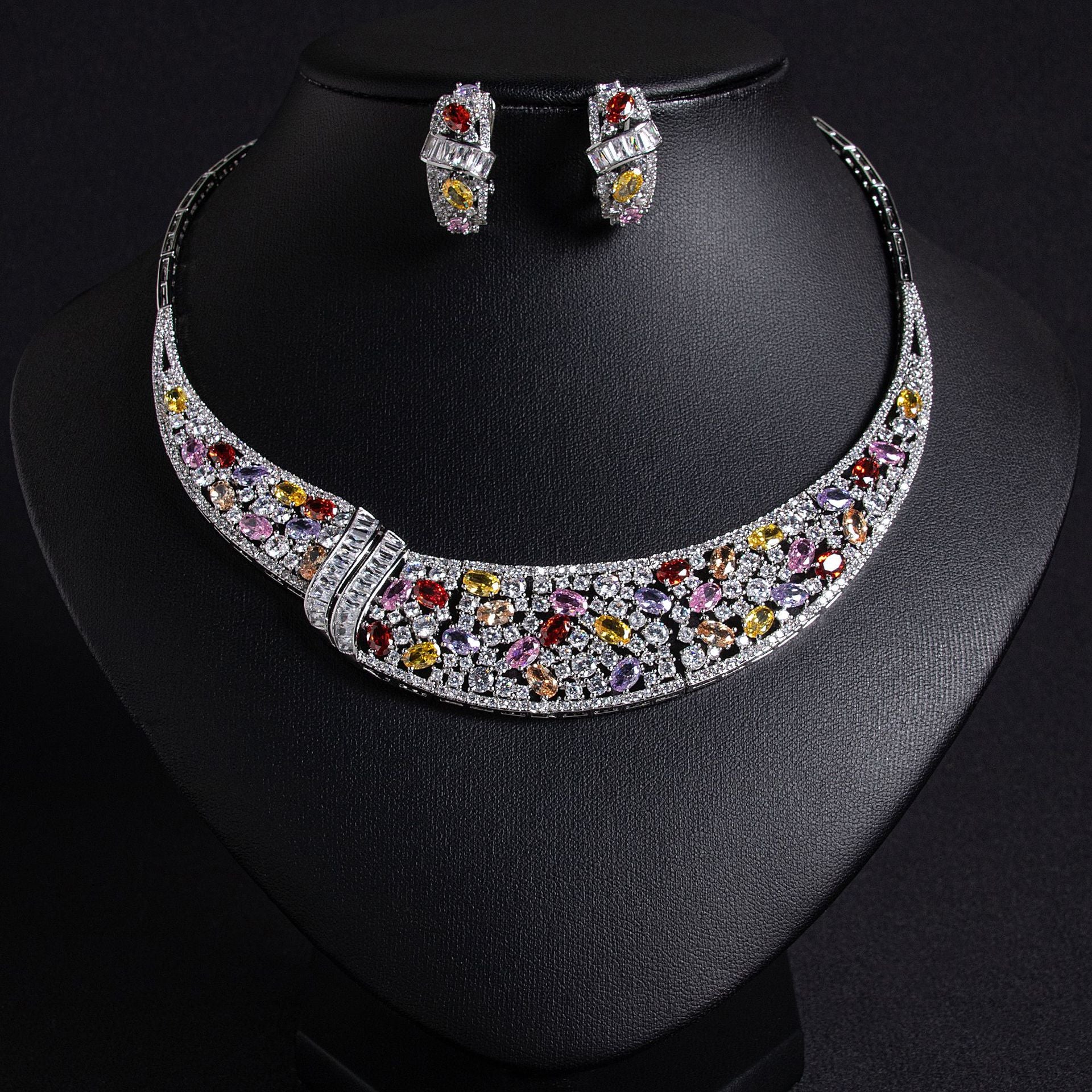 Elegant Beauty Wedding Dress Women's Luxurious Snake Bone Chain Zircon Necklace Earrings European and American Printed Set Accessories