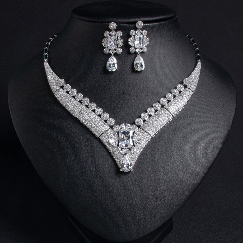 European and American Retro High-Grade Zircon Necklace Earrings Set Summer Fashion Water Drop Earrings Bridal Jewelry Accessories