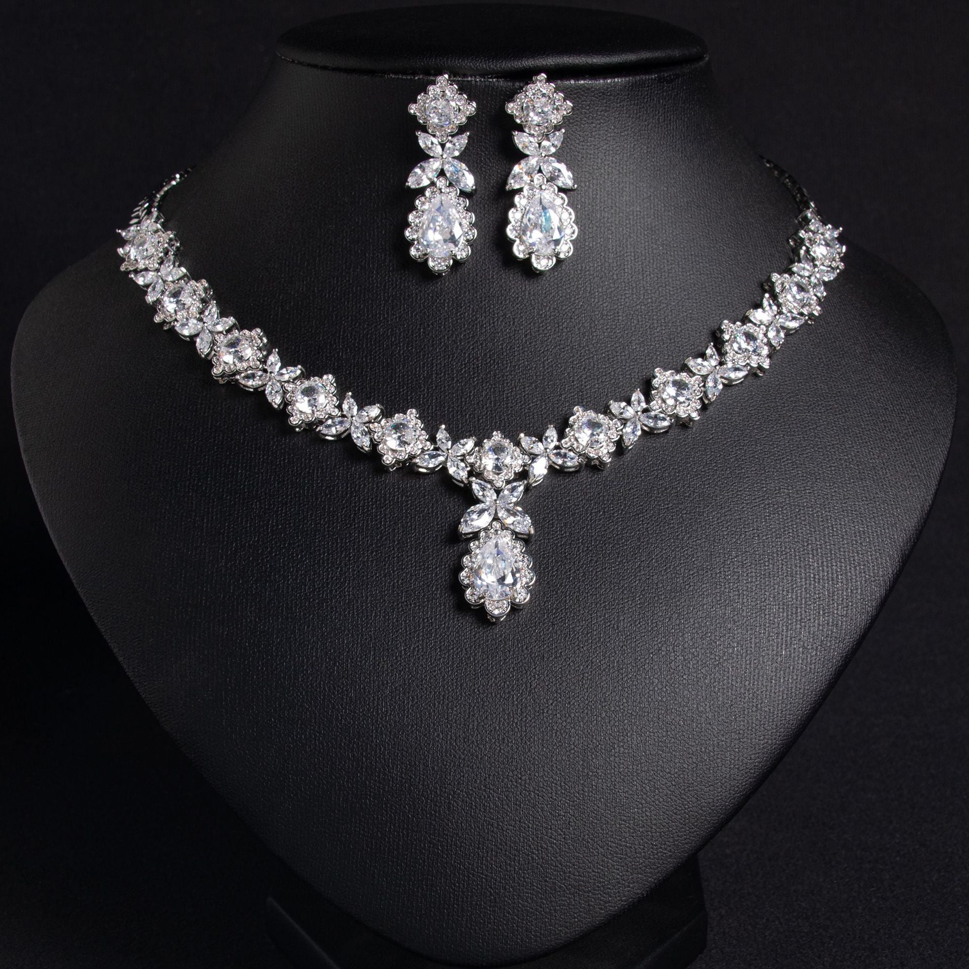 Cross-Border Simple Zircon Necklace Evening Ceremony Jewelry Fashion Luxury Colorful Gemstone Bridal Full Diamond Set Decoration Wholesale