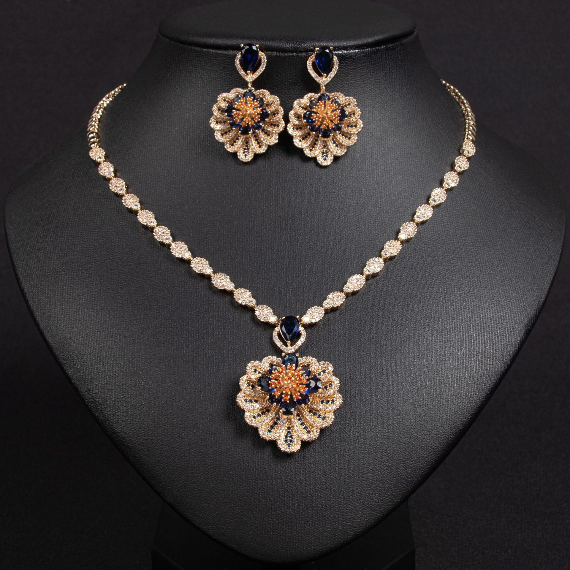 Zircon Flower Wedding Necklace Set Personality Versatile Summer New Bride Accessories Evening Fashion Set Two Pieces
