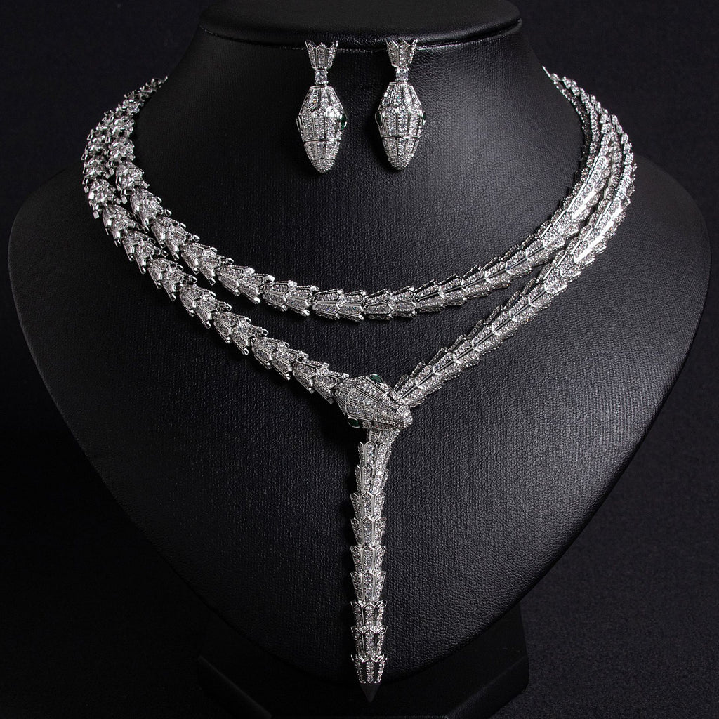 French Style Light Luxury Snake-Shaped Zircon Necklace Niche Simple Design Sense Collarbone Chain Fashion High-End Jewelry for Women