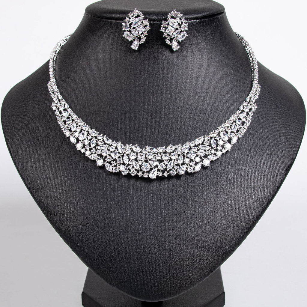 European and American INS Hip-Hop New Luxury Elegant Simple Sparkling High-Grade Zircon Bridal Jewelry Necklace Earring Set