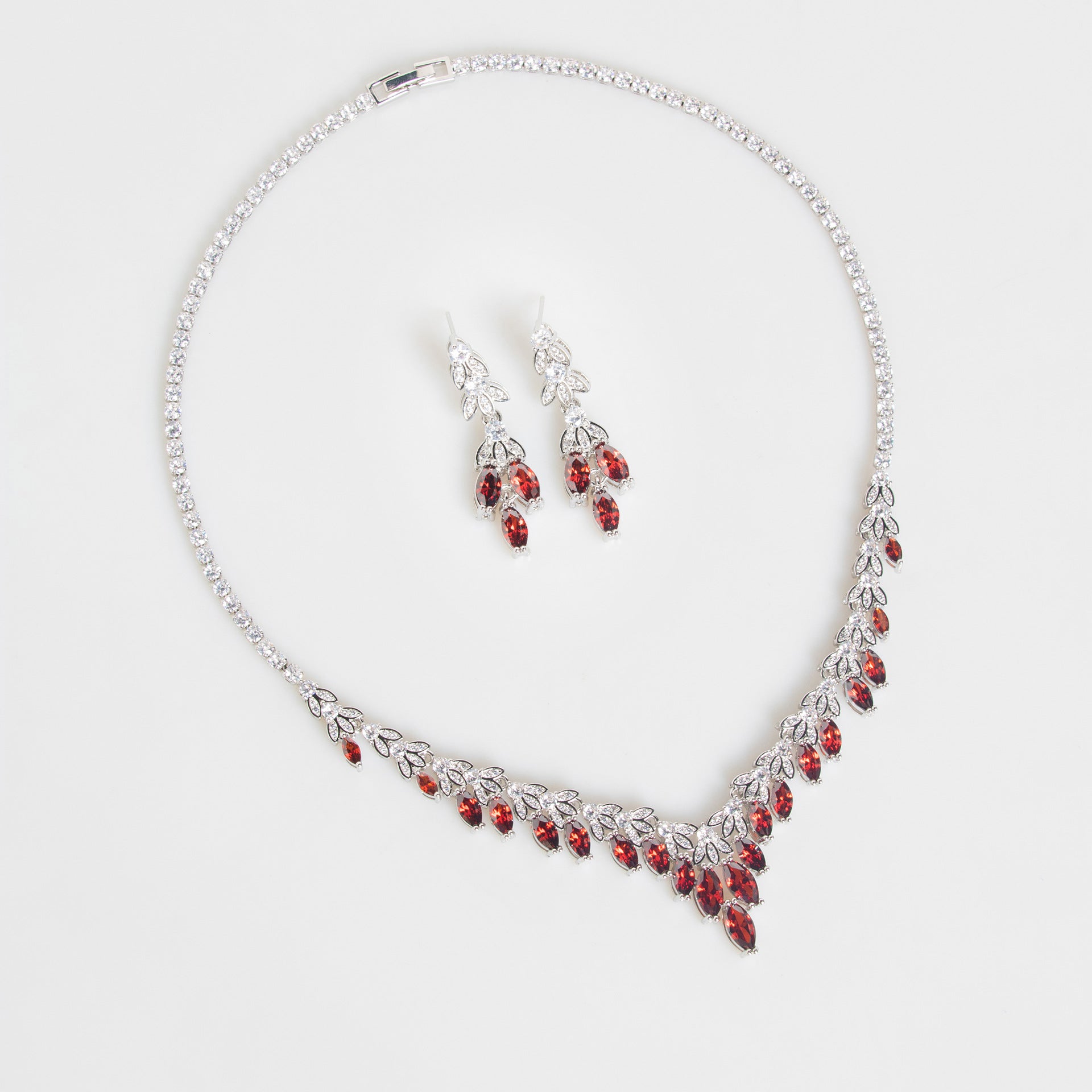 European and American Simple Luxury Bridal Zircon Set Elegant Necklace and Earrings Two-Piece Fashionable Banquet Wedding Accessories