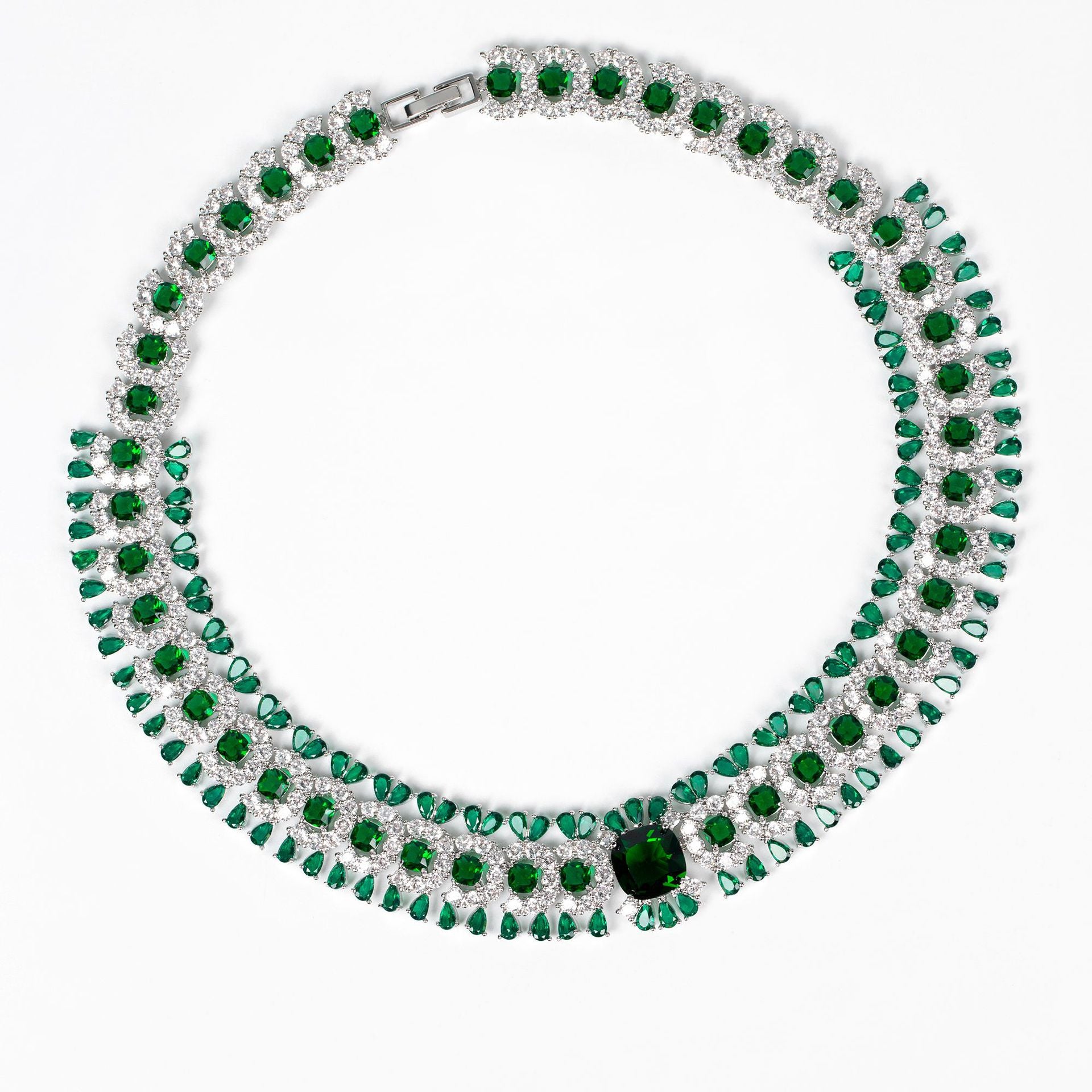 Cross-Border Light Luxury Copper Inlaid Colorful Flower Petal Necklace for Women, Niche Ins Super Shiny Floral Pendant Collarbone Chain