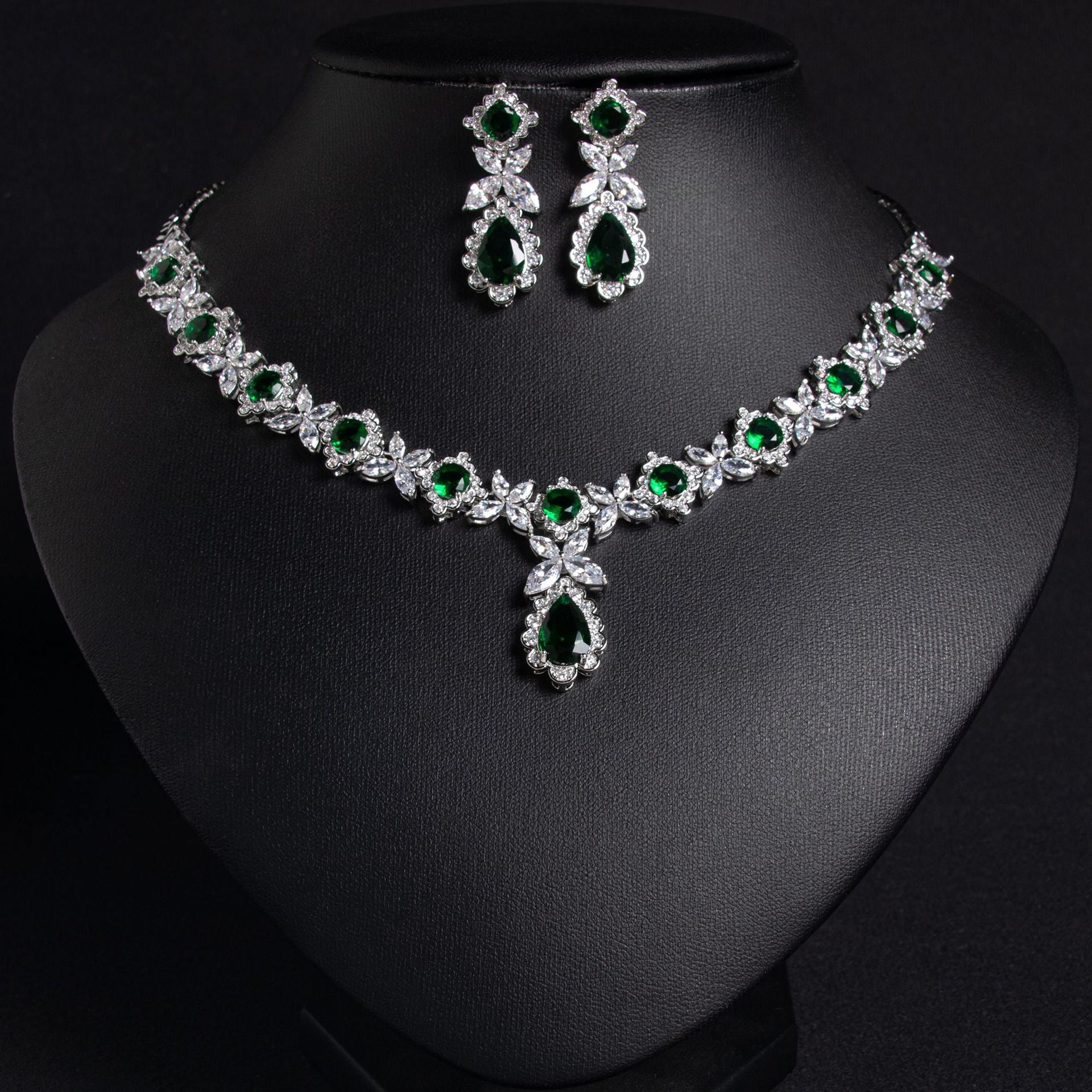Cross-Border Simple Zircon Necklace Evening Ceremony Jewelry Fashion Luxury Colorful Gemstone Bridal Full Diamond Set Decoration Wholesale